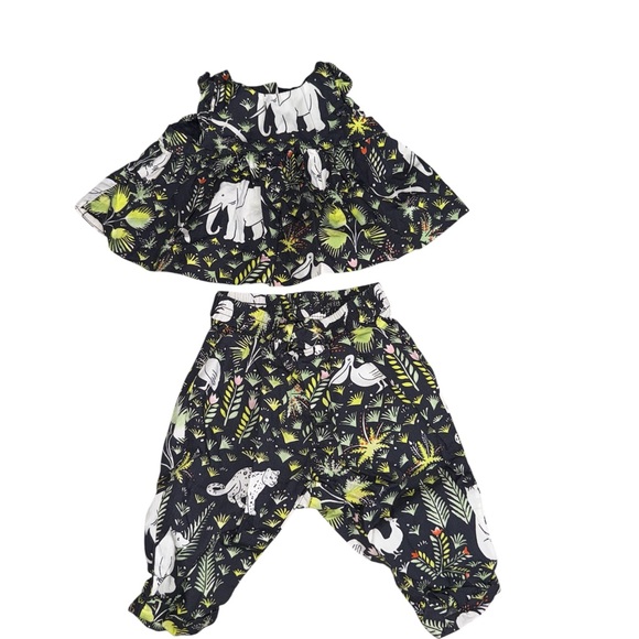 GAP Other - 0-3M Baby Gap Tropical Animal Print Two-Piece Outfit